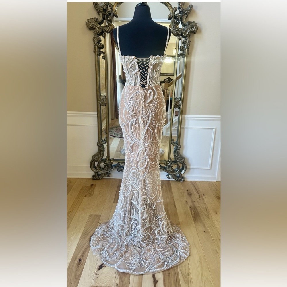 Crystal Beaded Engagement Bridal Sweetheart Neckline Custom Gown Beige Size 4 - Picture 14 of 16